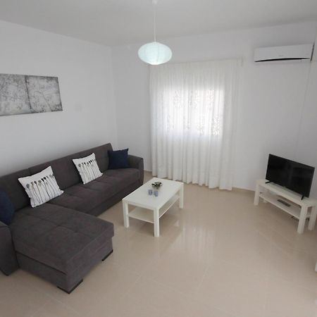 Nefeli Apartments Sarandë Exteriör bild