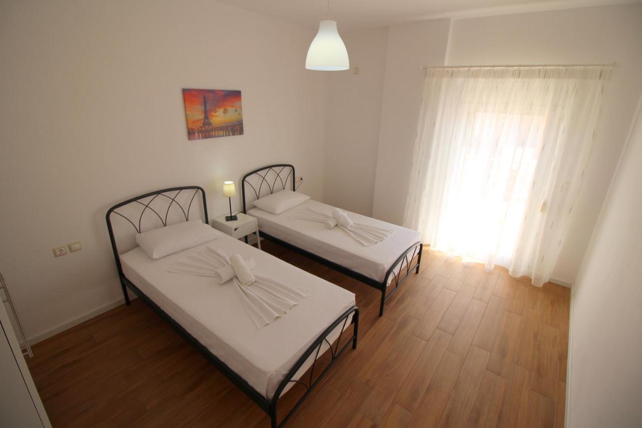Nefeli Apartments Sarandë Exteriör bild