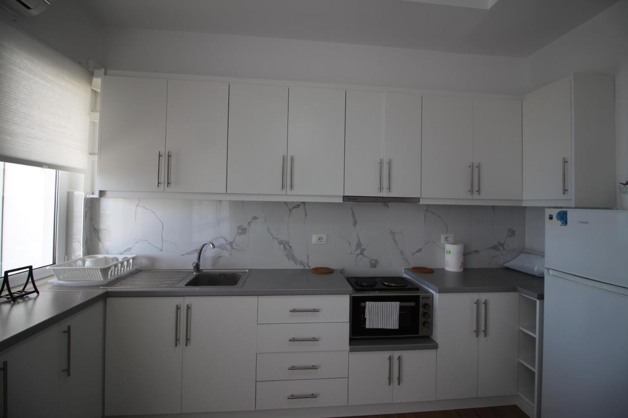 Nefeli Apartments Sarandë Exteriör bild