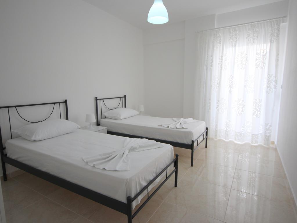 Nefeli Apartments Sarandë Exteriör bild