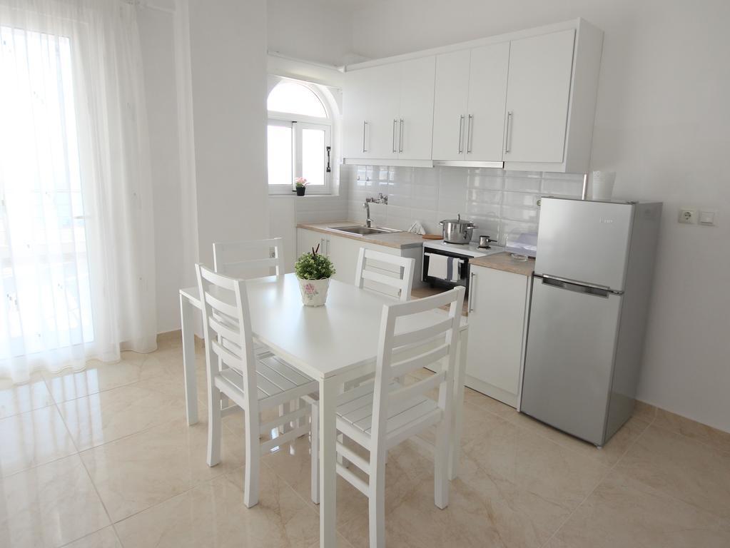 Nefeli Apartments Sarandë Exteriör bild