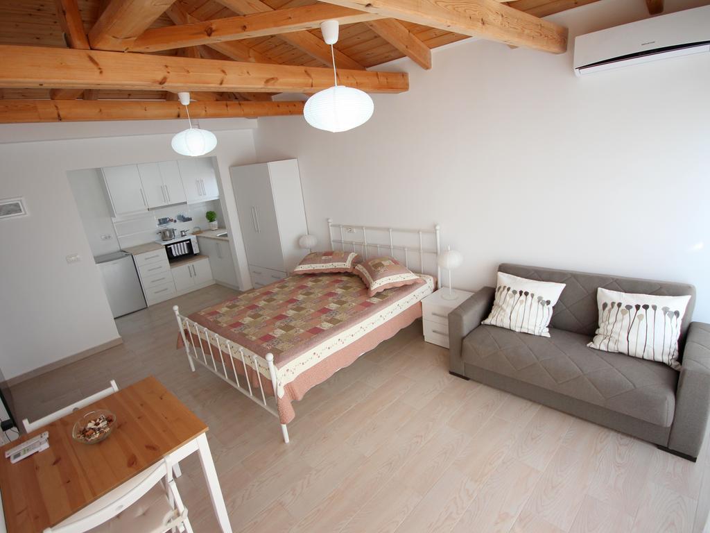 Nefeli Apartments Sarandë Exteriör bild