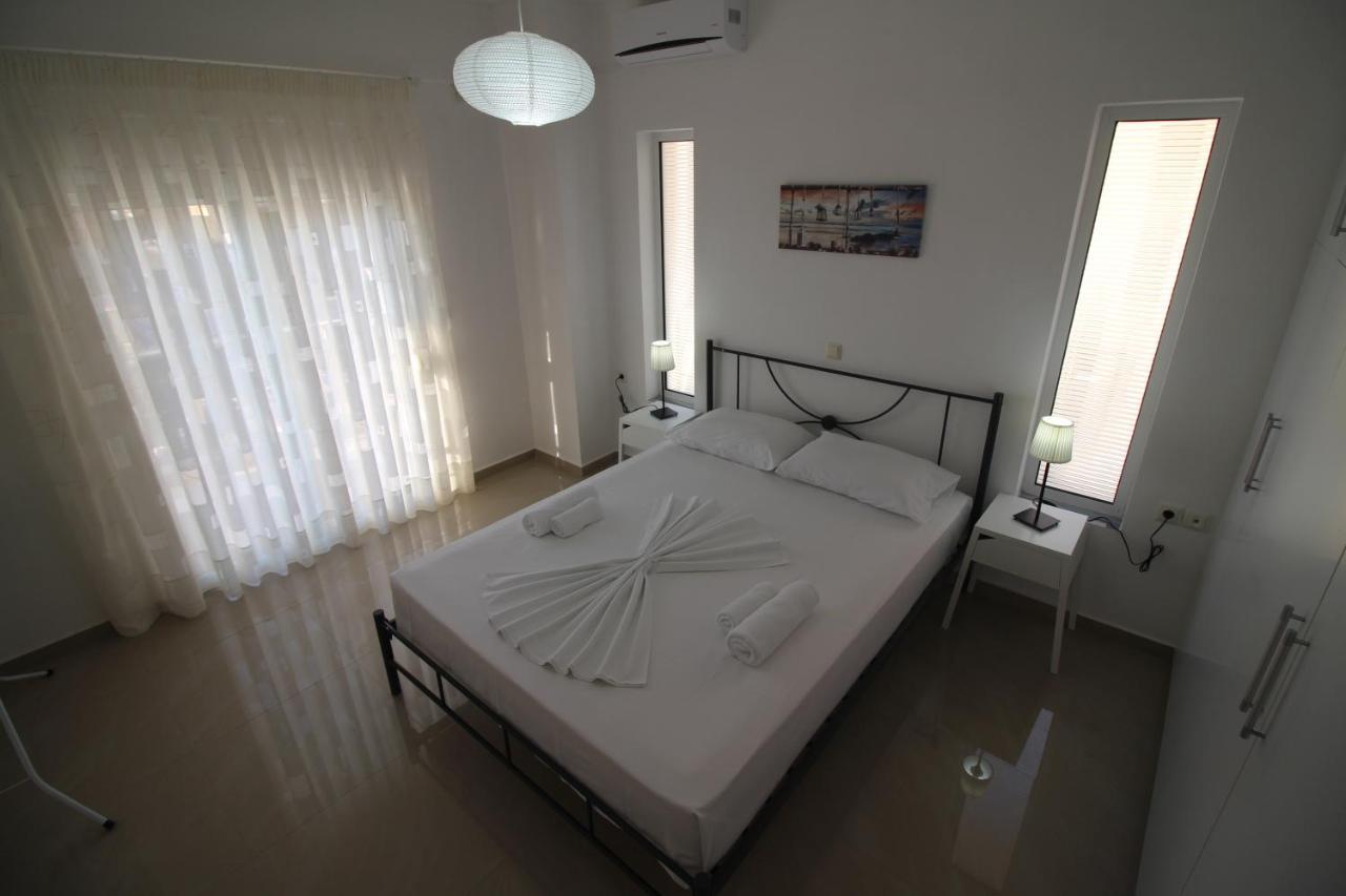 Nefeli Apartments Sarandë Exteriör bild